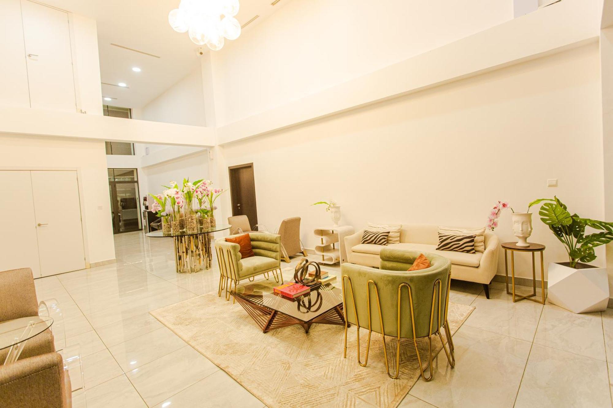 Accra Luxury Apartments @ The Signature Bagian luar foto